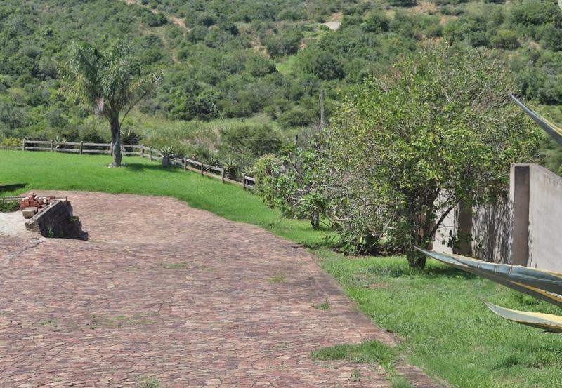 To Let 4 Bedroom Property for Rent in Oatlands North Eastern Cape